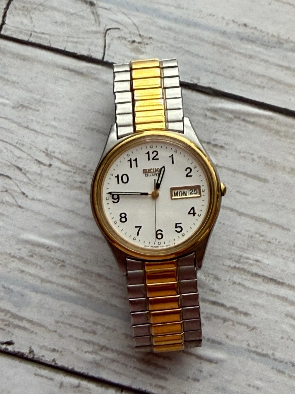 Seiko Two-Tone Gold and Silver Quartz Watch with White Dial